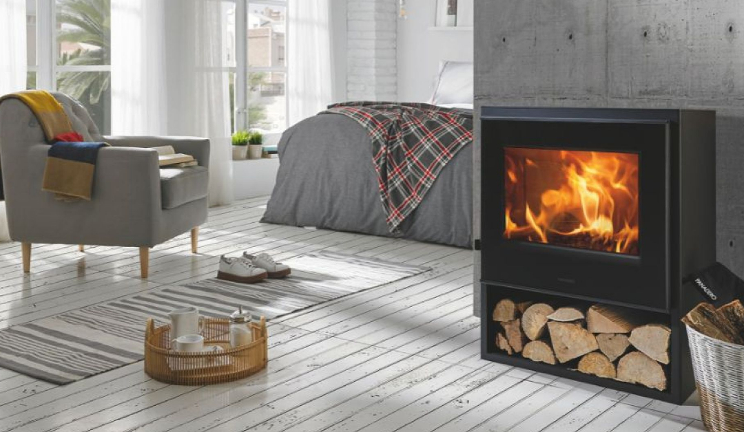 Panadero wood-burning cooker with triple combustion